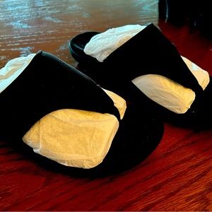 Abeo black sandals size 8.5